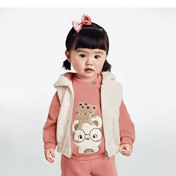 3/30 Mayoral Hooded Fur Vest - Picture 1 of 16